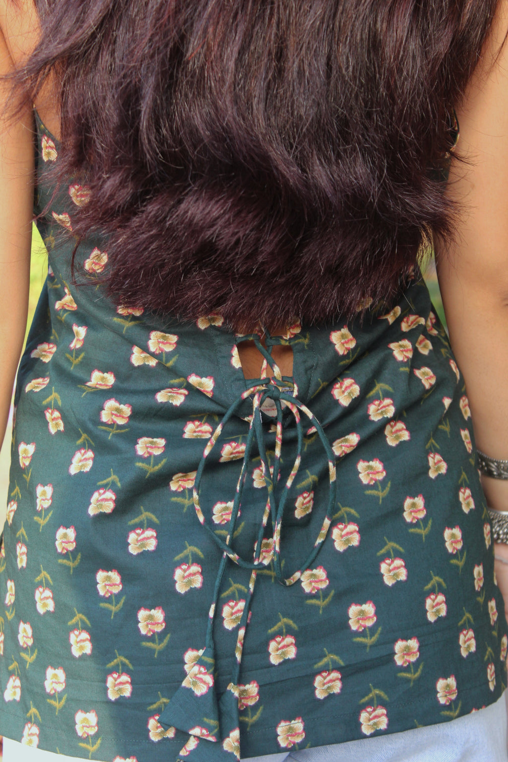 Bela Halter Short Kurti